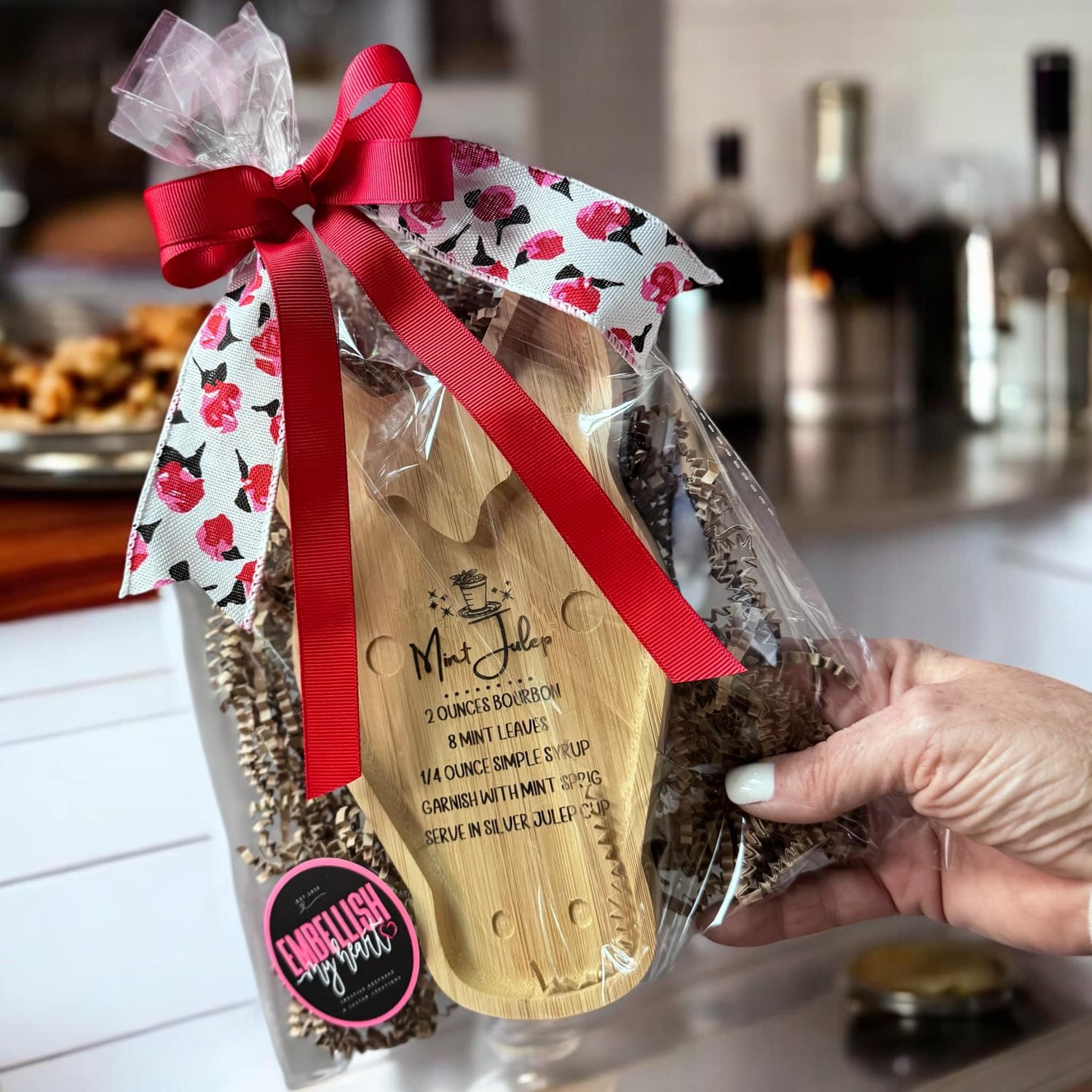 Bourbon & Roses – A mix of two Kentucky favorites