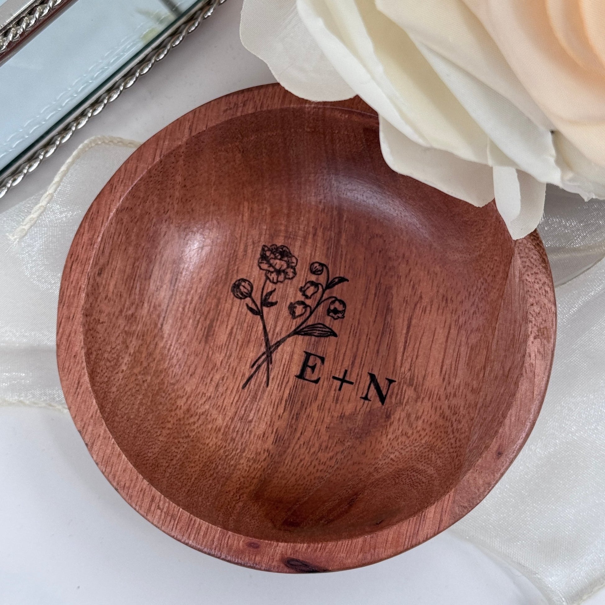 Custom Engraved Ring Dish with Your Birth Flowers – Personalized Wooden Keepsake - Embellish My Heart