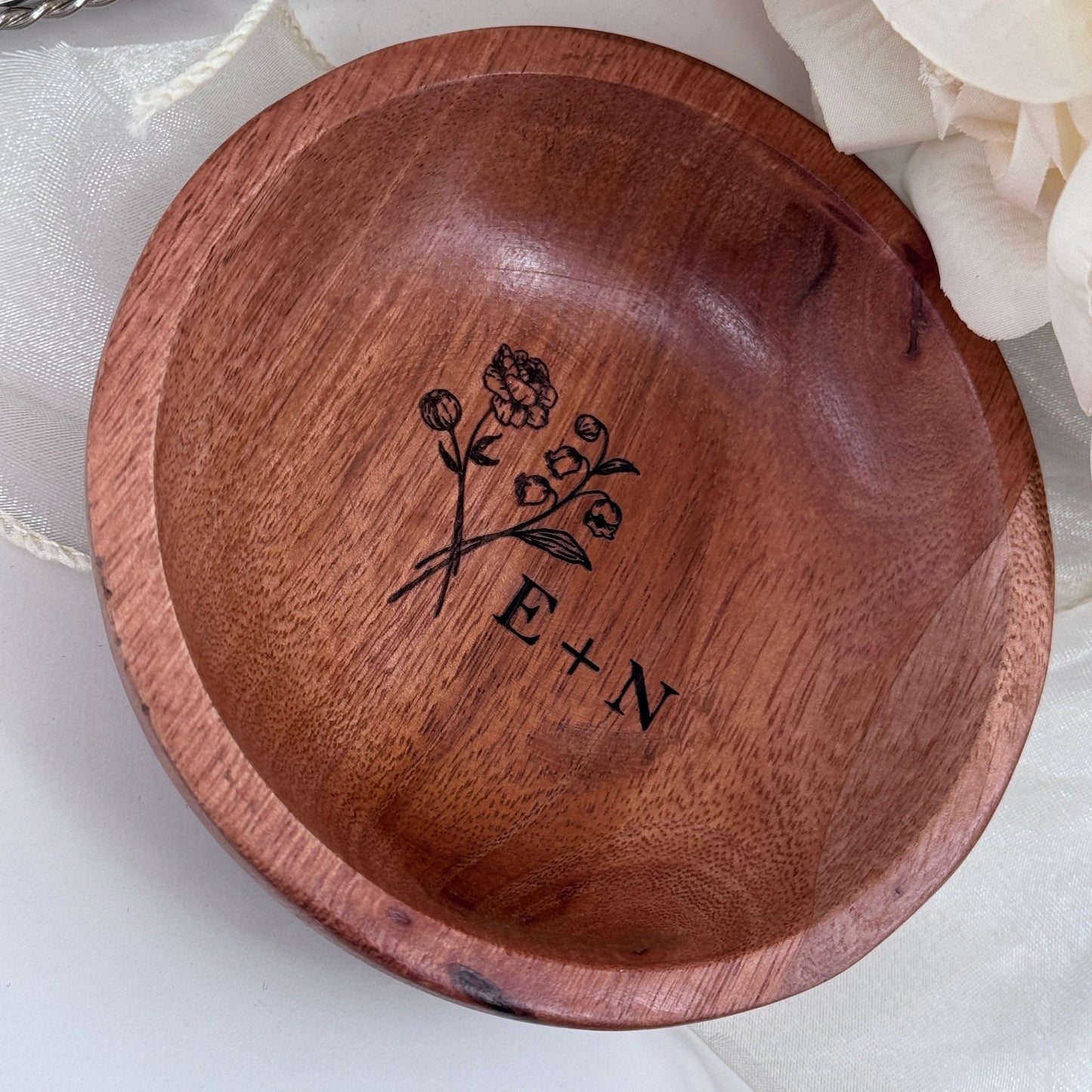 Custom Engraved Ring Dish with Your Birth Flowers – Personalized Wooden Keepsake - Embellish My Heart